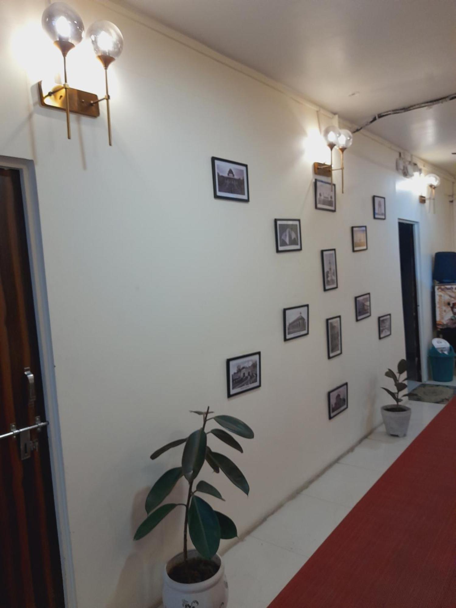 Homestay Ac Dormitory New Delhi Exterior photo